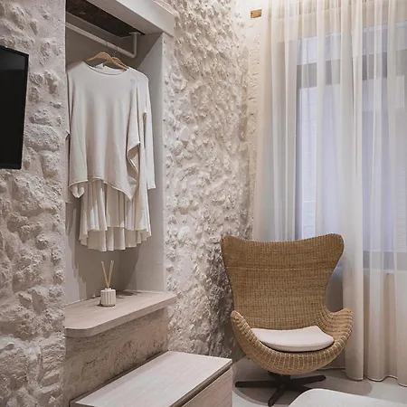 Сasa de vacaciones Amelia Luxury Living Dorotheou Old Town , Chania *